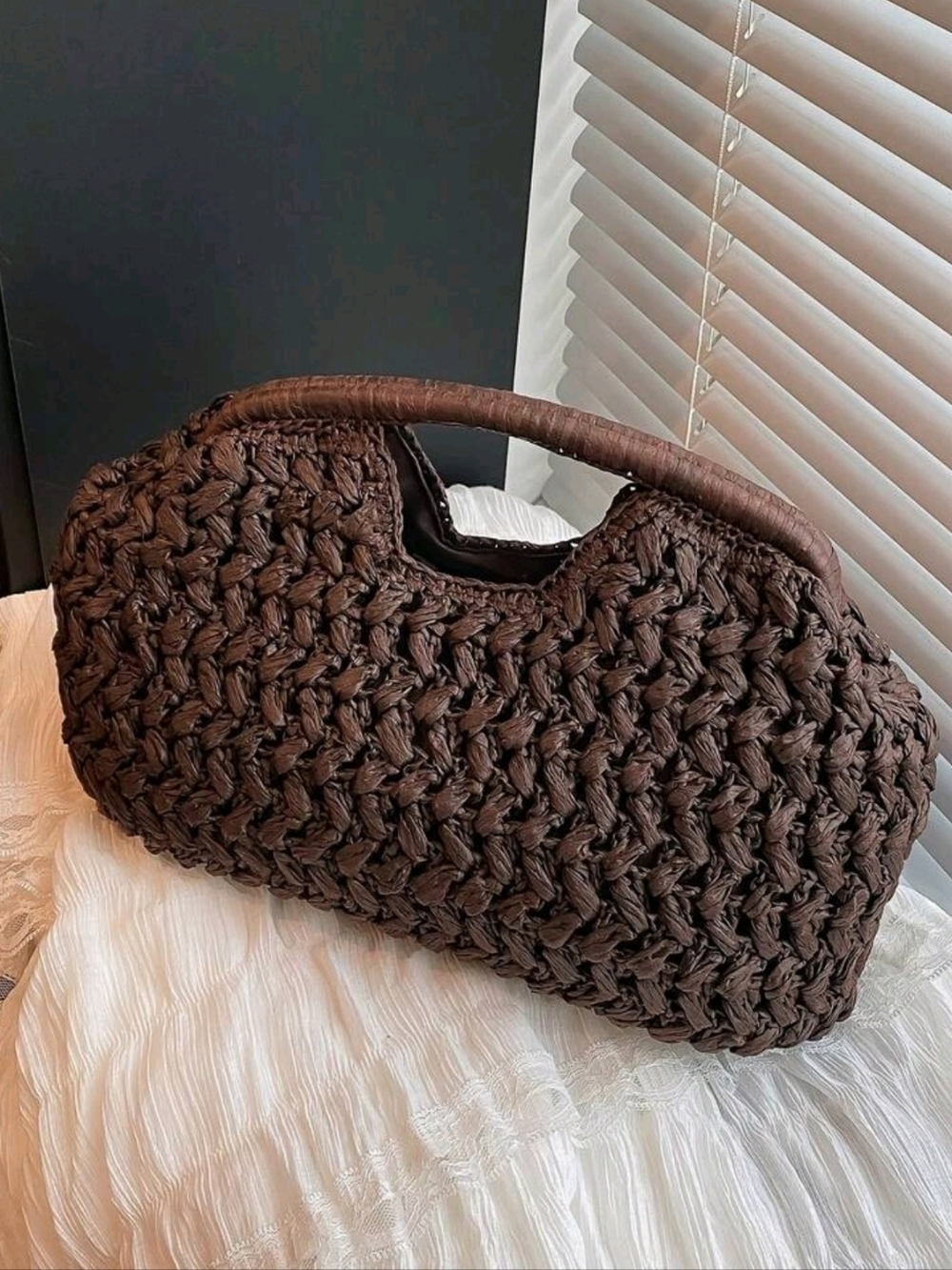 Woven Clutch - Picture 2 of 6
